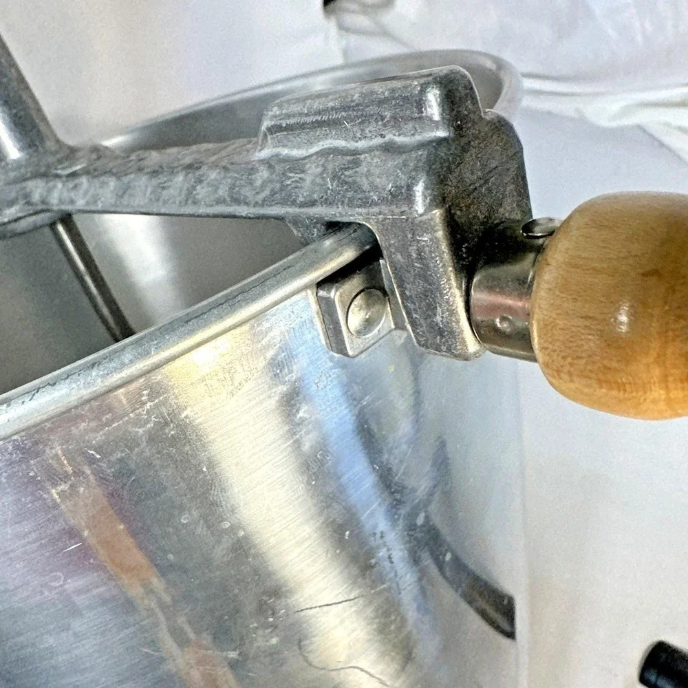1960's CamCo Vintage Dough Maker Hand Crank Mixing And Kneading EVC